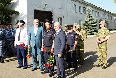 Мужчины с большой буквы!